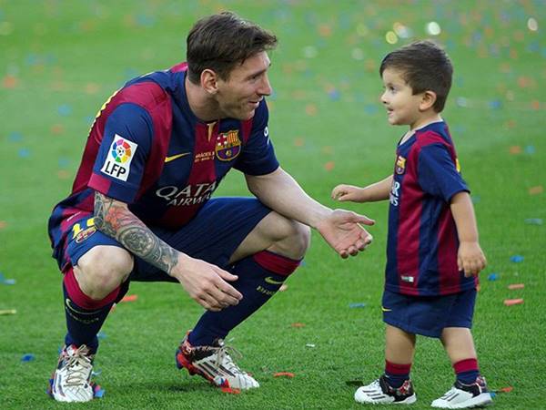 Con trai Messi: 3 cậu con trai mỗi người một cá tính