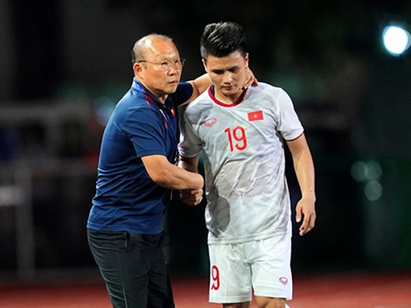 Bóng đá Việt Nam 20/9: HLV Park tiết lộ cơ hội Quang Hải dự AFF Cup