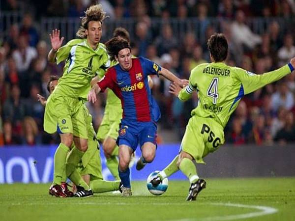 Những kỹ năng của Messi biến anh trở thành huyền thoại