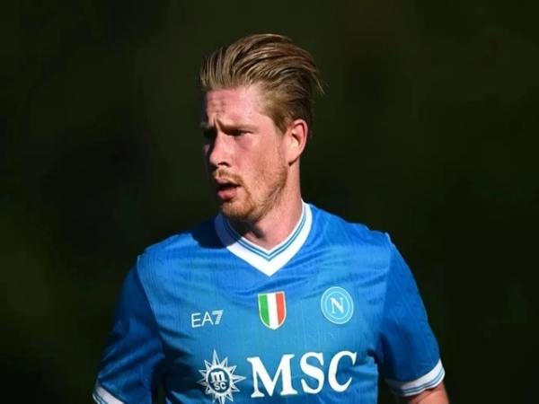 Bóng đá QT: Napoli gục ngã trước đội hạng ba