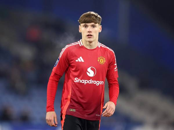 Tin MU 1/8: Man United trẻ hóa lực lượng với Jack Moorhouse