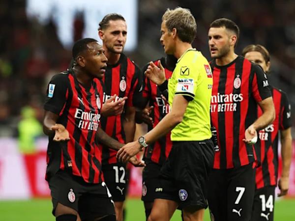 Tin AC Milan: Đánh chiếm ngôi đầu bảng Serie A