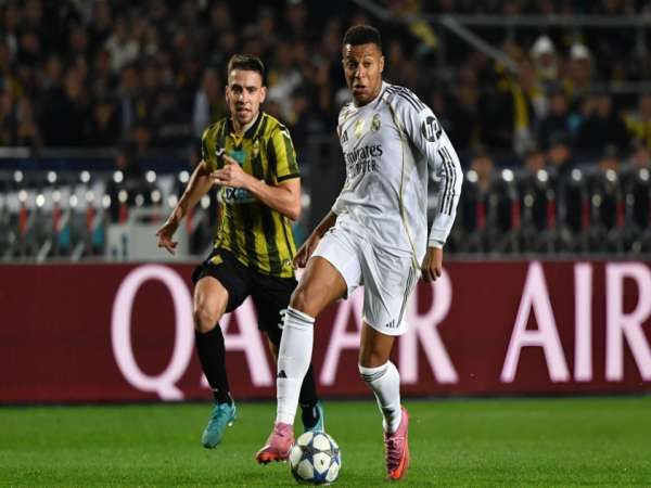 Bóng đá QT: Real lập kỷ lục lịch sử tại Champions League
