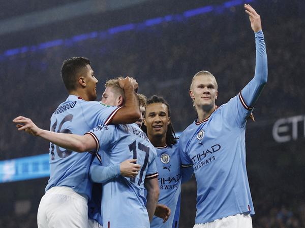 Nhận định Man City đối đầu Leeds 22h00 ngày 29/11